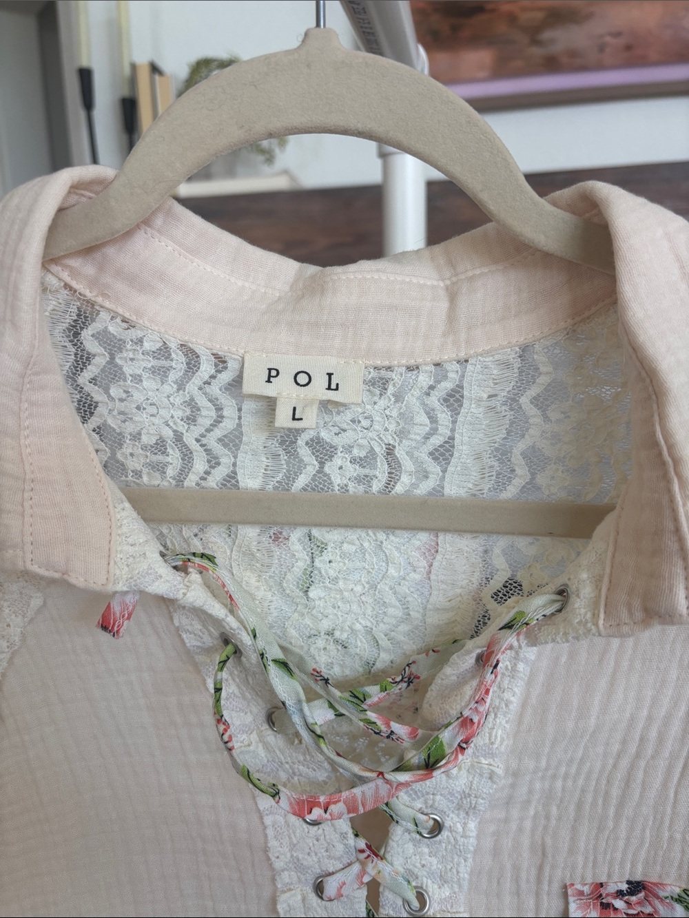 NEW POL Cream Lace-Accent Long Sleeve Top with Floral Patch Pockets - Picture 2 of 9